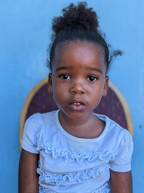 young girl named Ulysse Mirlanda